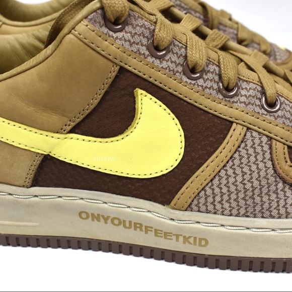 DS Nike x Undefeated 2006 OG Air Force
1 Insideout Priority Canteen 9
AUTHENTIC - Picture 16 of 16